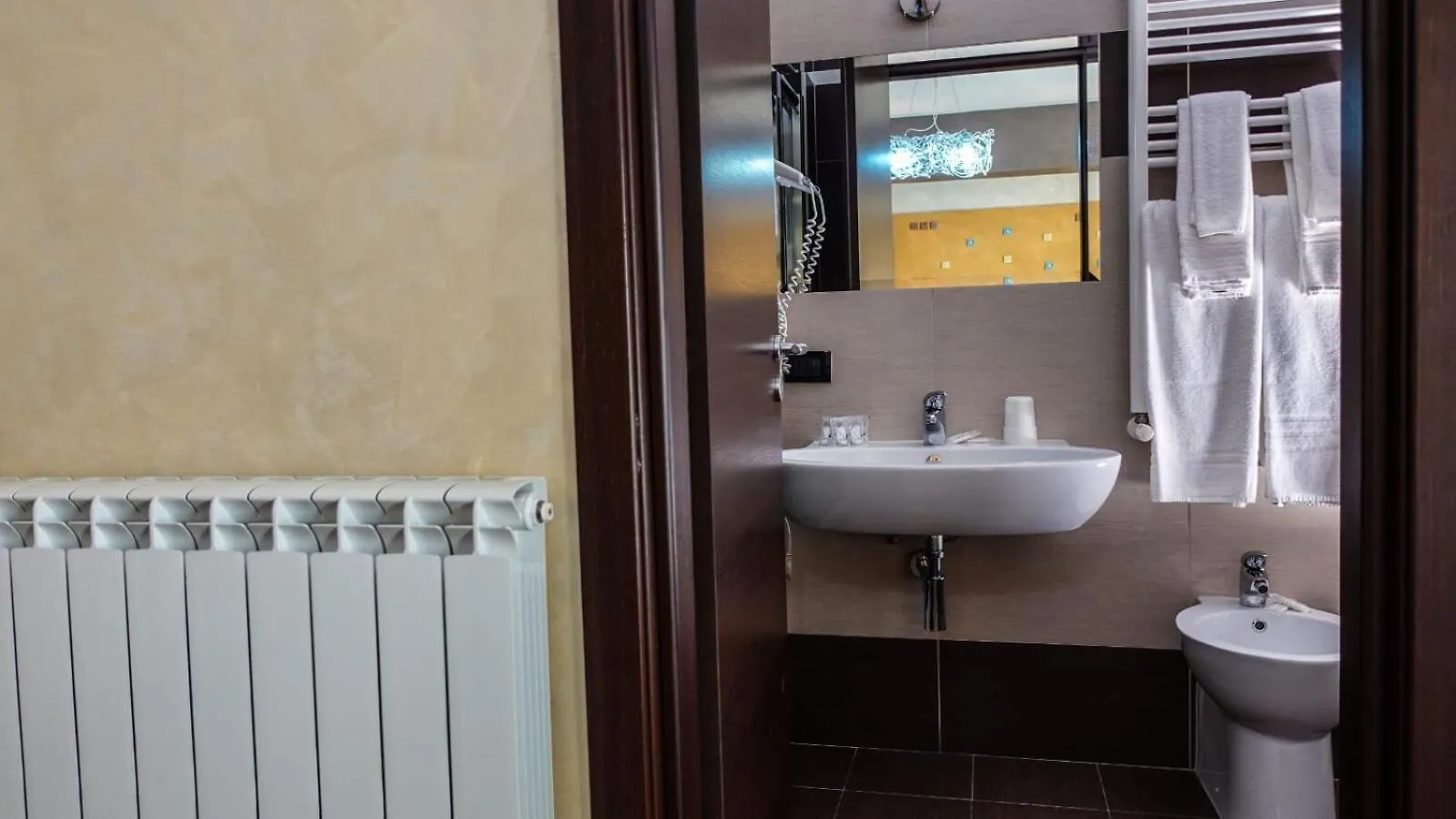 גנג'י Hotel Miramonti