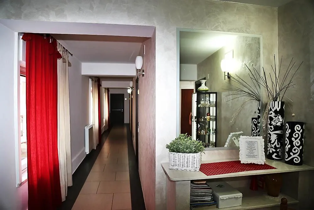 גנג'י Hotel Miramonti